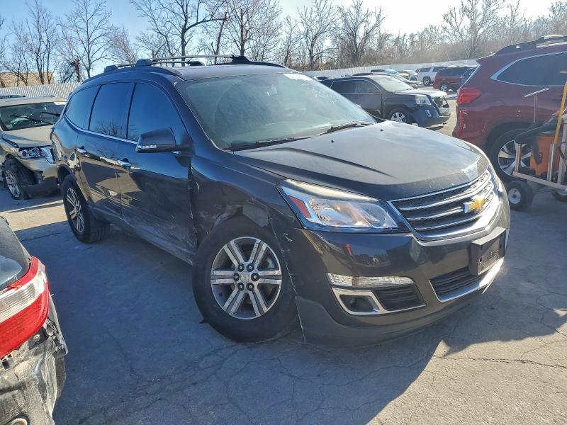 Photo 4 from auction – 2017 CHEVROLET TRAVERSE L with VIN 1GNKRGKD7HJ325121
