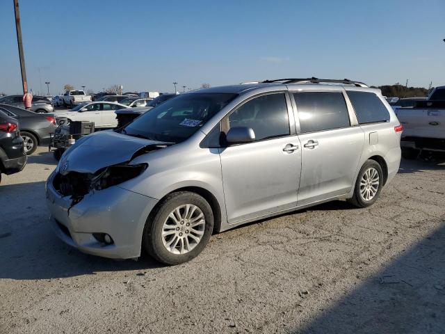 Photo 1 from auction – 2014 TOYOTA SIENNA XLE with VIN 5TDYK3DC0ES514681