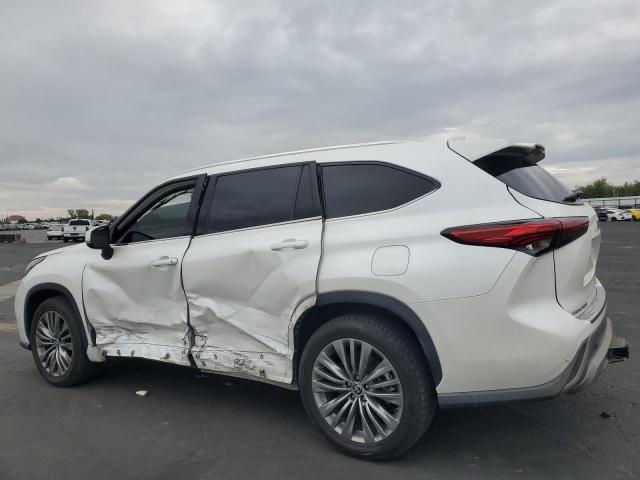 Photo 2 from auction – 2021 TOYOTA HIGHLANDER with VIN 5TDFZRAH2MS075794