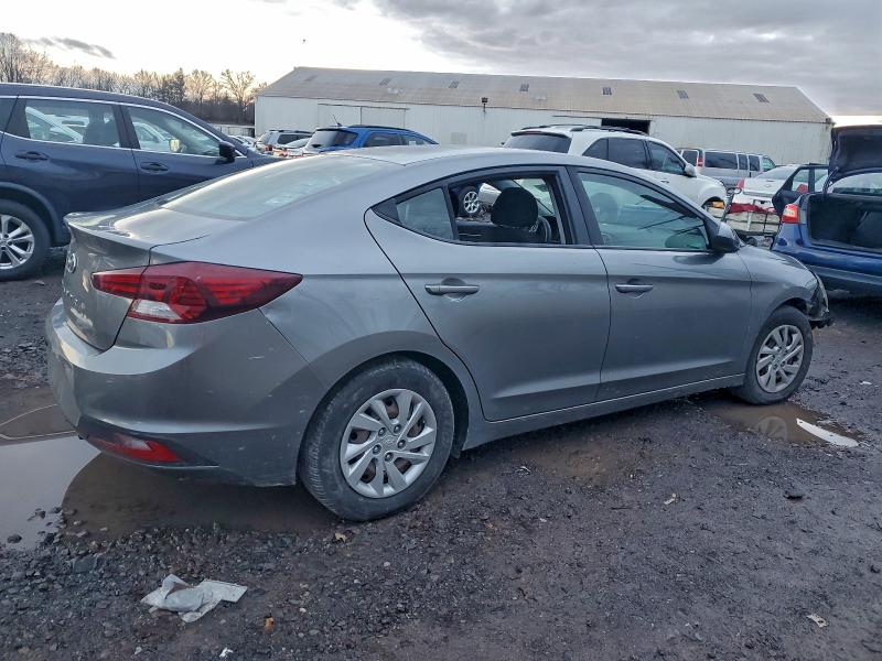 Photo 3 from auction – 2019 HYUNDAI ELANTRA SE with VIN 5NPD74LF0KH459944
