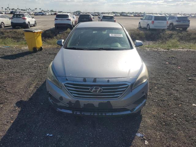 Photo 5 from auction – 2016 HYUNDAI SONATA SE with VIN 5NPE24AF9GH297437
