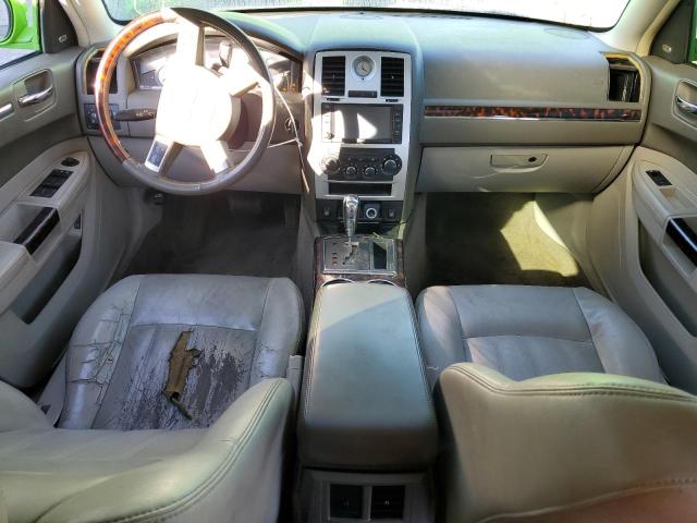 Photo 8 from auction – 2009 CHRYSLER 300C with VIN 2C3KA63T89H598902