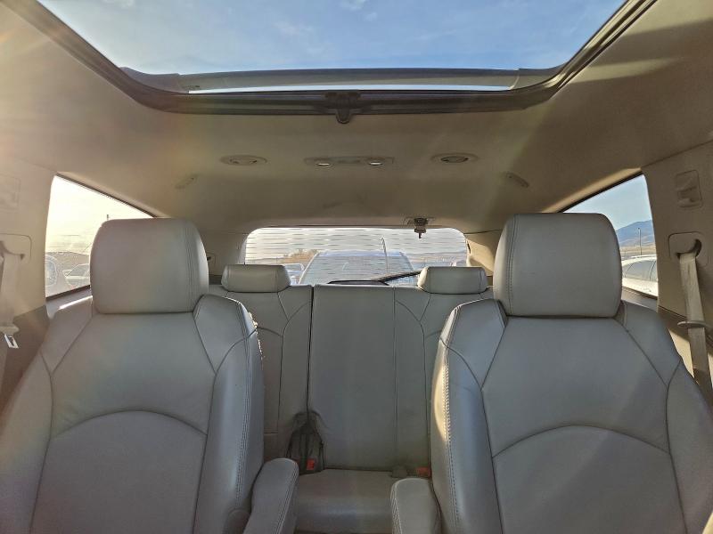 Photo 10 from auction – 2011 CHEVROLET TRAVERSE L with VIN 1GNKVJED2BJ253417