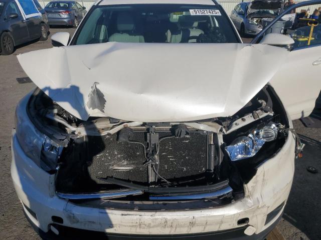 Photo 12 from auction – 2015 TOYOTA HIGHLANDER with VIN 5TDBKRFH0FS135778