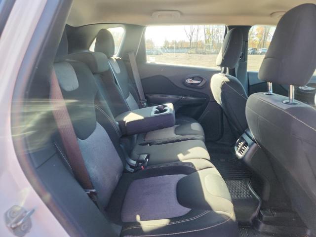 Photo 11 from auction – 2016 JEEP CHEROKEE with VIN 1C4PJMAS2GW255095