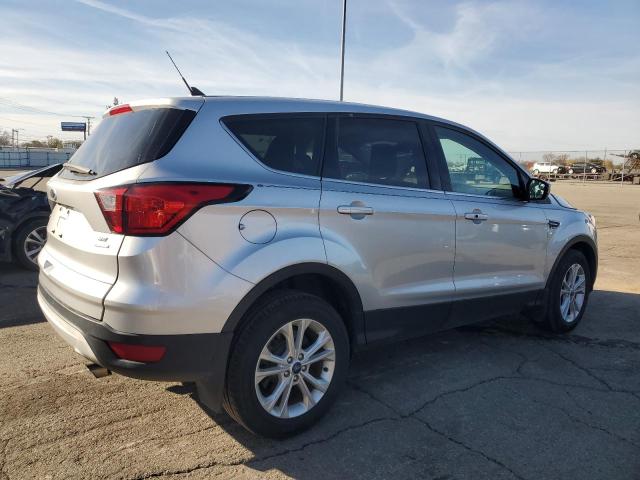 Photo 3 from auction – 2019 FORD ESCAPE SE with VIN 1FMCU0GD6KUB29846