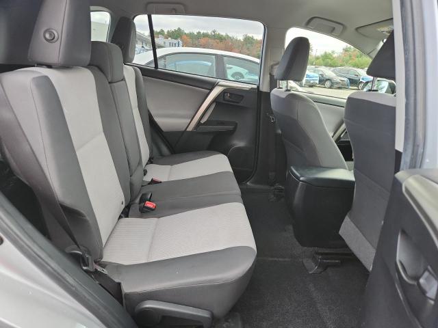 Photo 11 from auction – 2015 TOYOTA RAV4 LE with VIN JTMZFREV2FD076299
