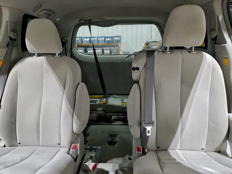 Photo 10 from auction – 2012 TOYOTA SIENNA LE with VIN 5TDKK3DC2CS242816