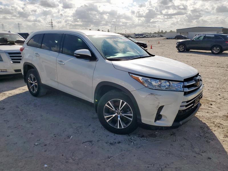 Photo 4 from auction – 2019 TOYOTA HIGHLANDER with VIN 5TDZZRFH0KS301074