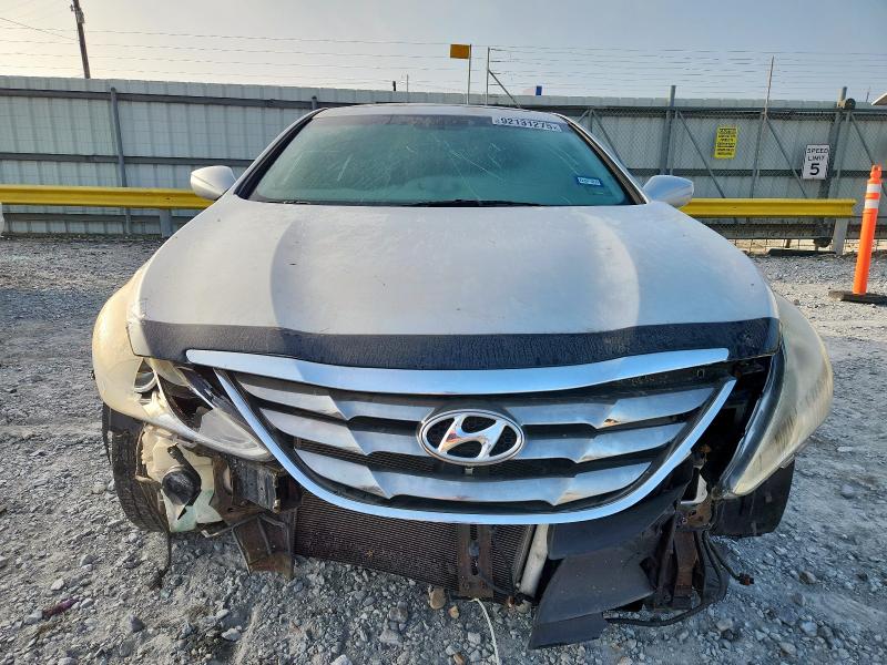 Photo 5 from auction – 2013 HYUNDAI SONATA SE with VIN 5NPEC4AB8DH747665
