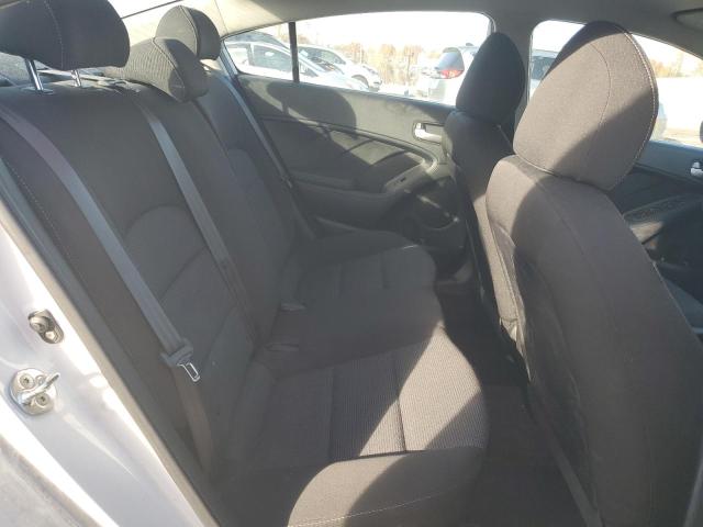 Photo 10 from auction – 2018 KIA FORTE LX with VIN 3KPFK4A78JE241594