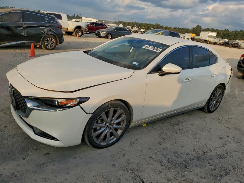 MAZDA 3 PREFERRE 2019 с VIN JM1BPACL4K1109185 - Фото с аукциона