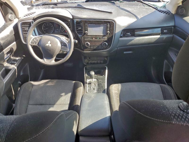 Photo 8 from auction – 2019 MITSUBISHI OUTLANDER with VIN JA4AD2A38KZ022253