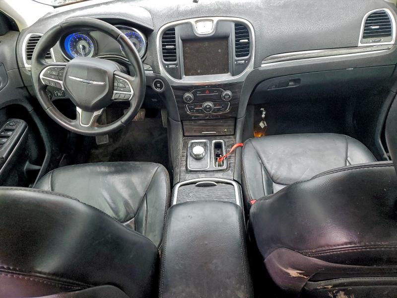Photo 8 from auction – 2015 CHRYSLER 300 LIMITE with VIN 2C3CCAAG7FH772753