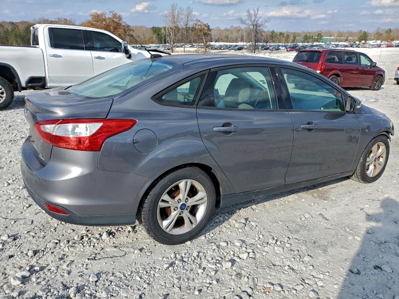 Zdjęcie 3 z aukcji – 2014 FORD FOCUS SE z VIN 1FADP3F21EL291725