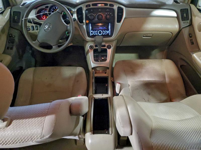 Photo 8 from auction – 2005 TOYOTA HIGHLANDER with VIN JTEEP21A750101849