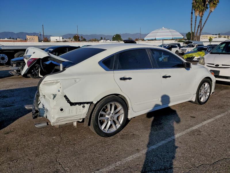 Photo 3 from auction – 2018 NISSAN ALTIMA 2.5 with VIN 1N4AL3AP1JC105967