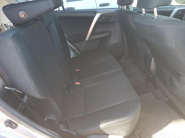 Photo 11 from auction – 2018 TOYOTA RAV4 LE with VIN JTMZFREV2JJ187042