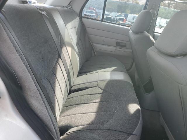 Photo 10 from auction – 2004 FORD CROWN VICT with VIN 2FAFP71W94X170811