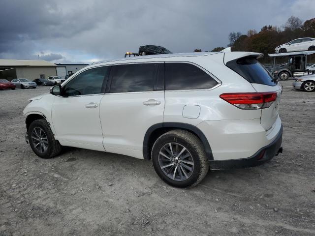 Photo 2 from auction – 2017 TOYOTA HIGHLANDER with VIN 5TDKZRFH2HS194054