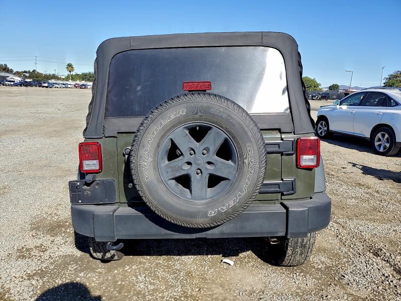 Photo 6 from auction – 2015 JEEP WRANGLER U with VIN 1C4BJWDG8FL605259