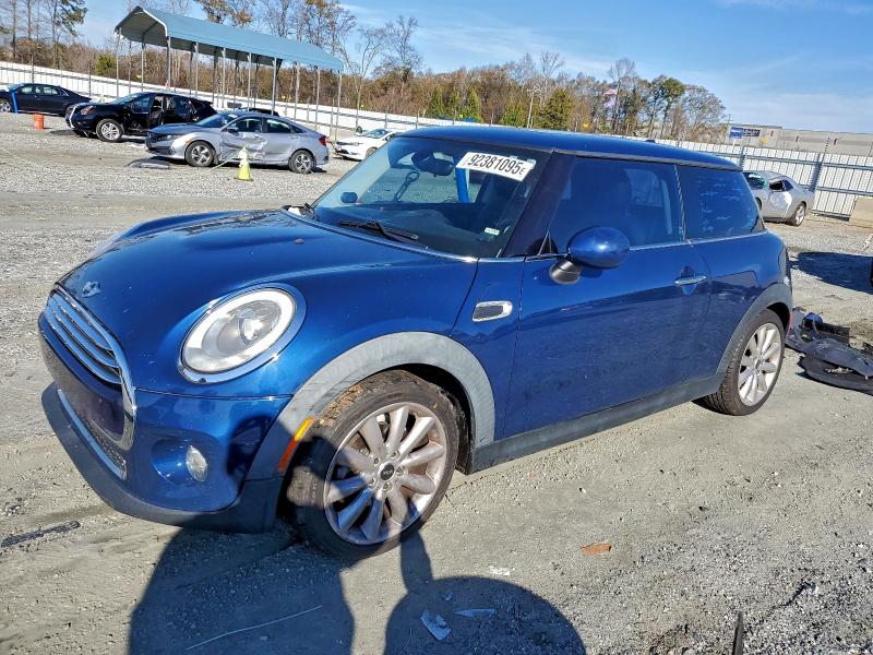 MINI COOPER 2015 with VIN WMWXM5C52F3A59632 - Photo from auction