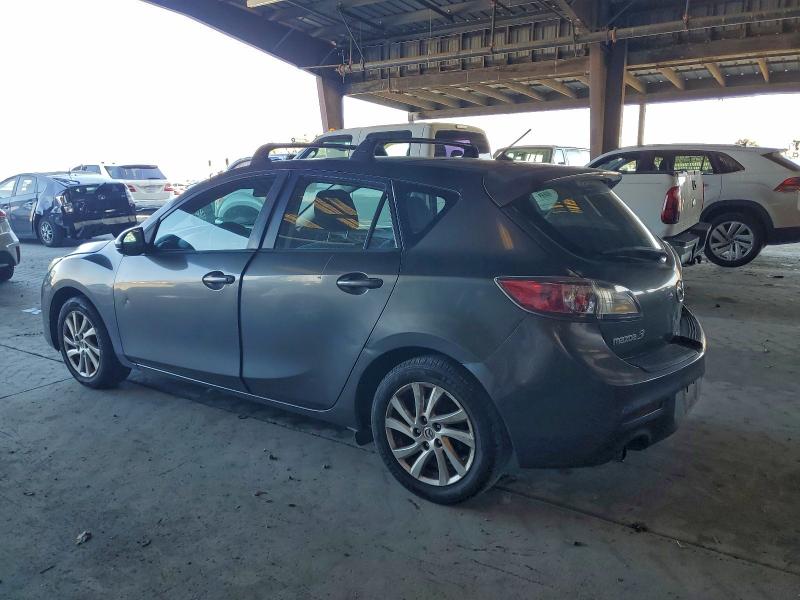 Photo 2 from auction – 2012 MAZDA 3 I with VIN JM1BL1L89C1581777