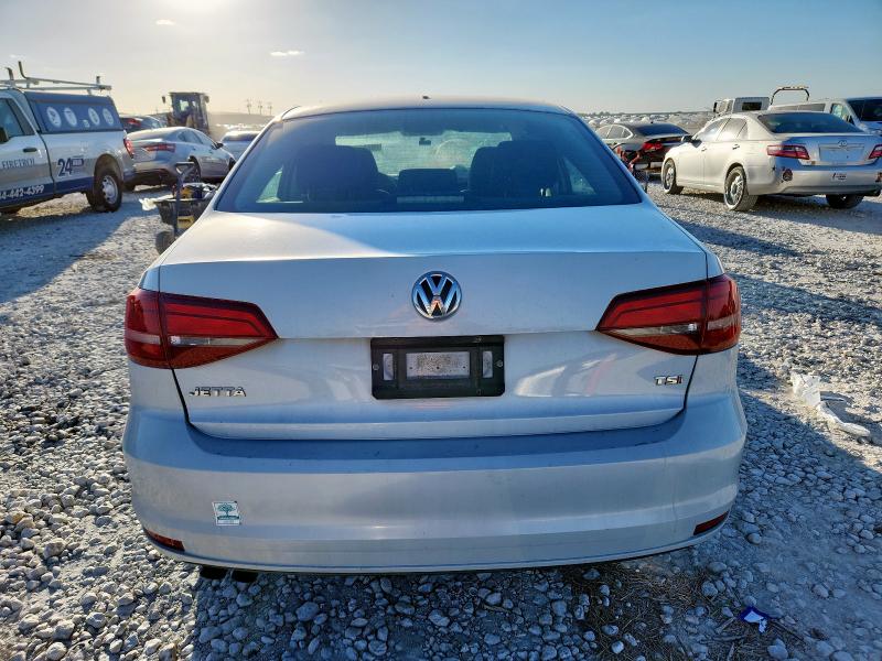 Photo 6 from auction – 2017 VOLKSWAGEN JETTA S with VIN 3VW2B7AJ0HM233014