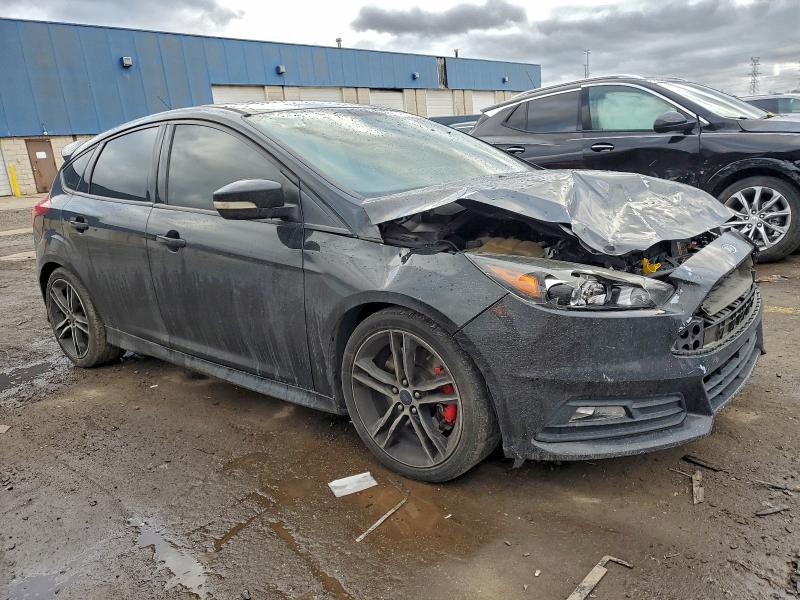 Photo 4 from auction – 2015 FORD FOCUS with VIN 1FADP3L94FL274405