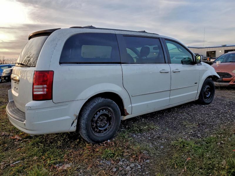 Photo 3 from auction – 2008 CHRYSLER TOWN & COU with VIN 2A8HR54P78R774852