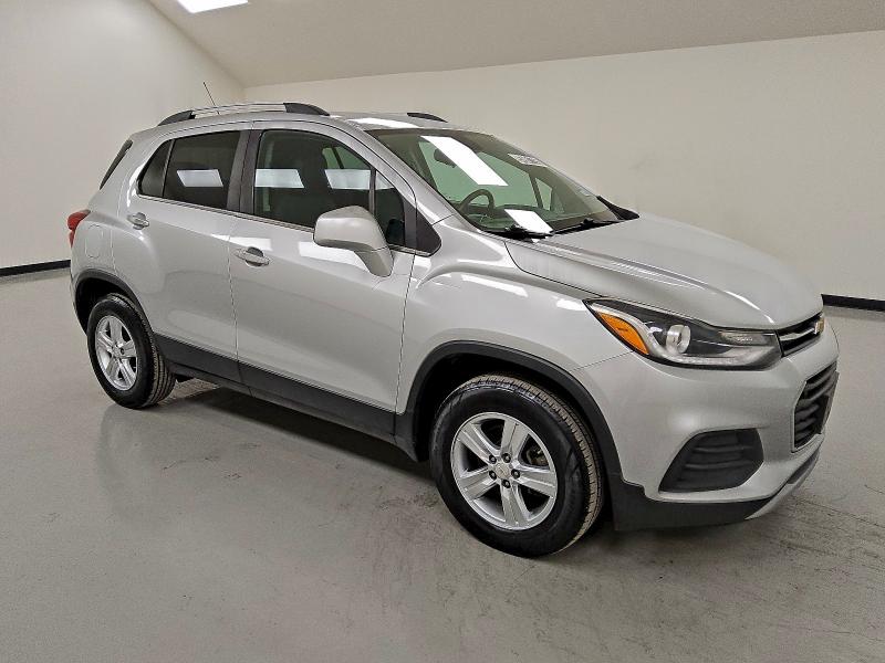 Photo 4 from auction – 2020 CHEVROLET TRAX 1LT with VIN KL7CJPSBXLB006766