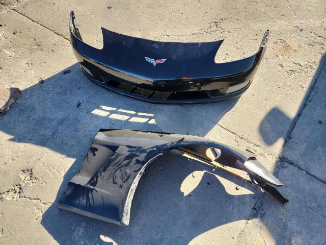 Photo 12 from auction – 2005 CHEVROLET CORVETTE with VIN 1G1YY24UX55136613