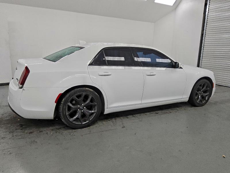 Photo 3 from auction – 2021 CHRYSLER 300 S with VIN 2C3CCABG7MH525695
