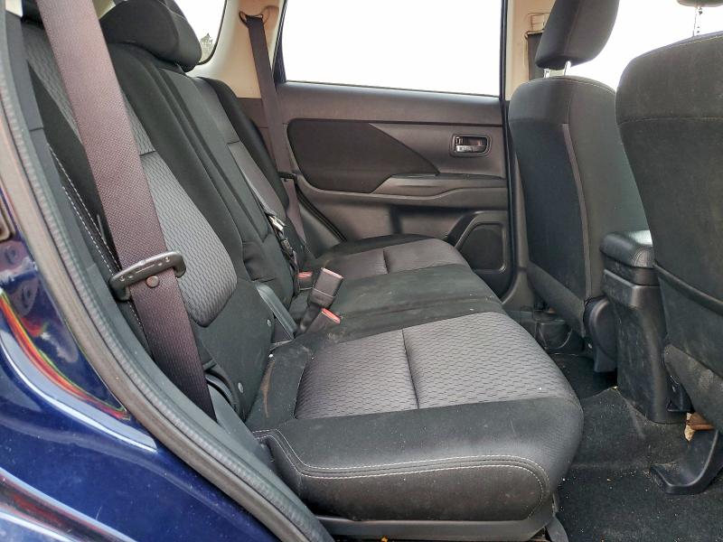 Photo 11 from auction – 2015 MITSUBISHI OUTLANDER with VIN JA4AZ2A38FZ601086