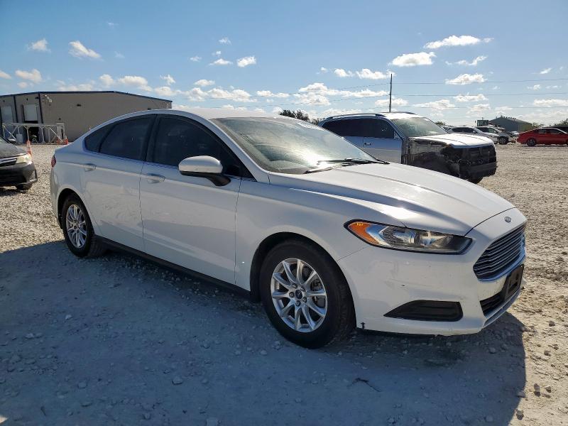 Photo 4 from auction – 2015 FORD FUSION S with VIN 3FA6P0G77FR279082