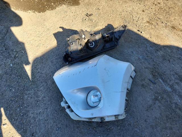 Photo 13 from auction – 2015 TOYOTA RAV4 LIMIT with VIN 2T3YFREV7FW200713