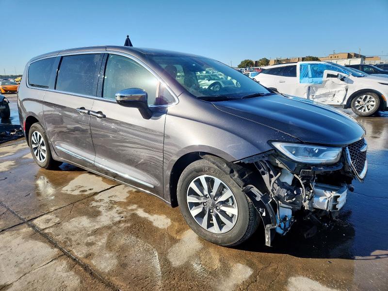 Photo 4 from auction – 2023 CHRYSLER PACIFICA H with VIN 2C4RC1S72PR542036