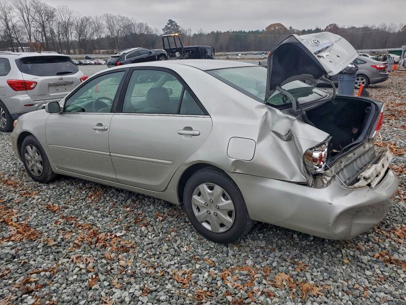 Photo 2 from auction – 2005 TOYOTA CAMRY with VIN 4T1BE32K35U962329