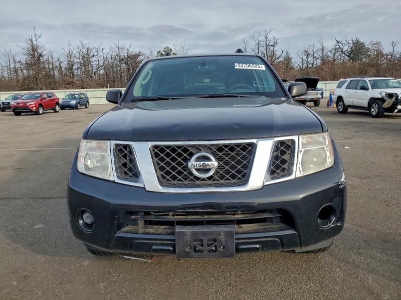 Photo 5 from auction – 2011 NISSAN PATHFINDER with VIN 5N1AR1NB5BC628000