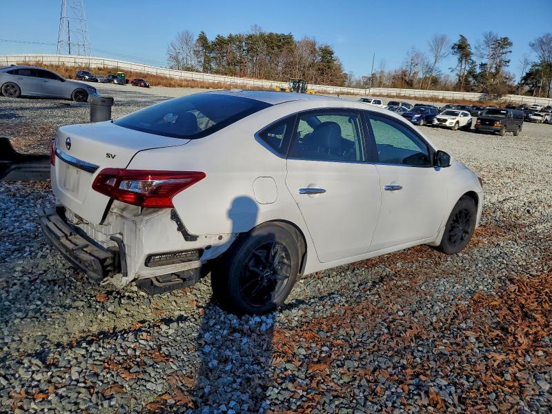Photo 3 from auction – 2016 NISSAN SENTRA S with VIN 3N1AB7AP9GL640713