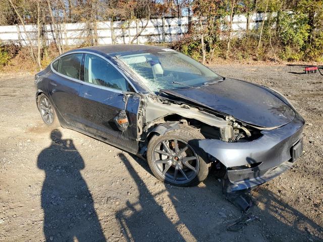Photo 4 from auction – 2019 TESLA MODEL 3 with VIN 5YJ3E1EB2KF452101