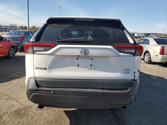Photo 6 from auction – 2021 TOYOTA RAV4 XLE with VIN 2T3P1RFVXMC196373