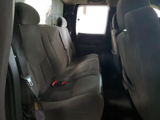 Photo 10 from auction – 2006 CHEVROLET SILVERADO with VIN 1GCEK19V26Z106975