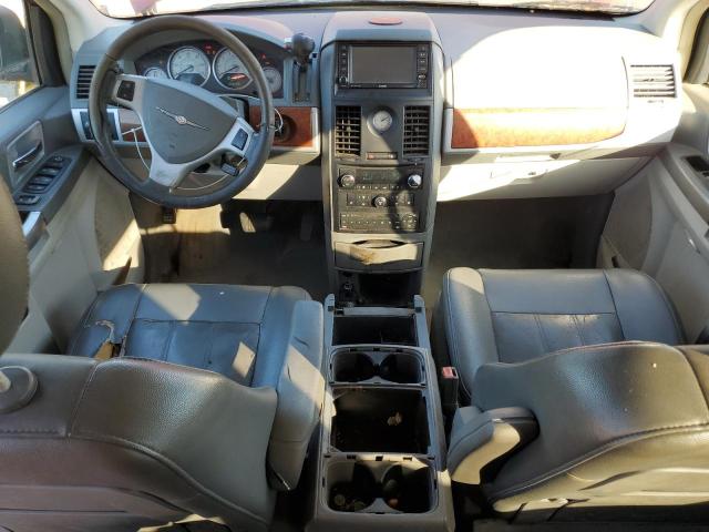 Photo 8 from auction – 2008 CHRYSLER TOWN & COU with VIN 2A8HR54P08R124972