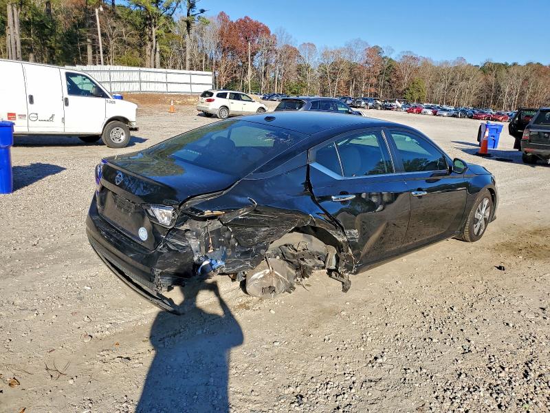 Photo 3 from auction – 2020 NISSAN ALTIMA S with VIN 1N4BL4BV6LC260024