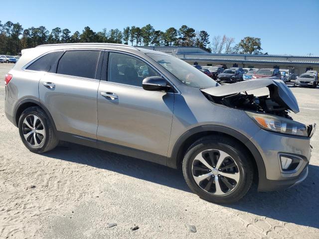 Photo 4 from auction – 2016 KIA SORENTO EX with VIN 5XYPH4A10GG007928