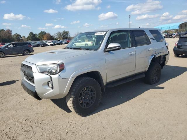 Photo 1 from auction – 2018 TOYOTA 4RUNNER SR with VIN JTEBU5JR3J5540479