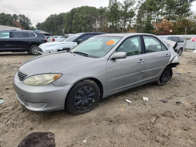 TOYOTA CAMRY LE 2005 with VIN 4T1BE30K55U534085 - Photo from auction
