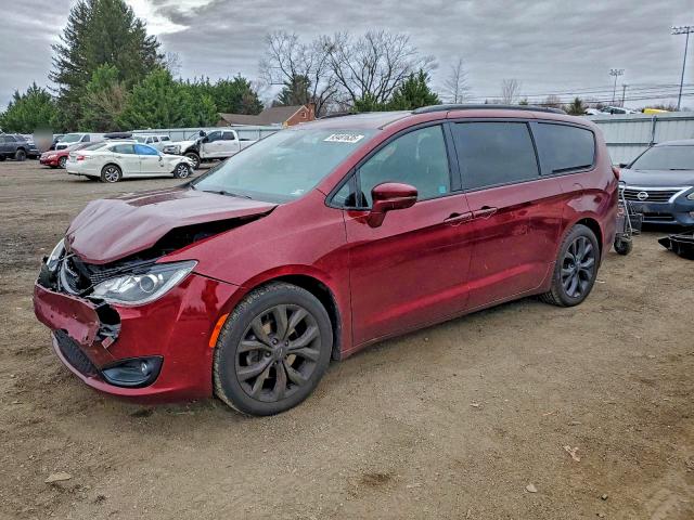 Фото 1 с аукциона – 2019 CHRYSLER PACIFICA L с VIN 2C4RC1GG8KR500228