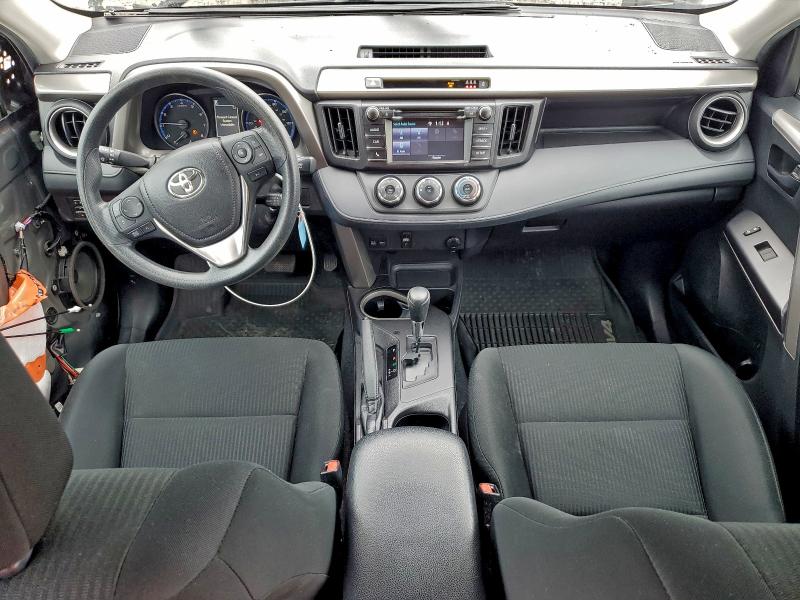 Photo 8 from auction – 2018 TOYOTA RAV4 LE with VIN 2T3ZFREV7JW496121